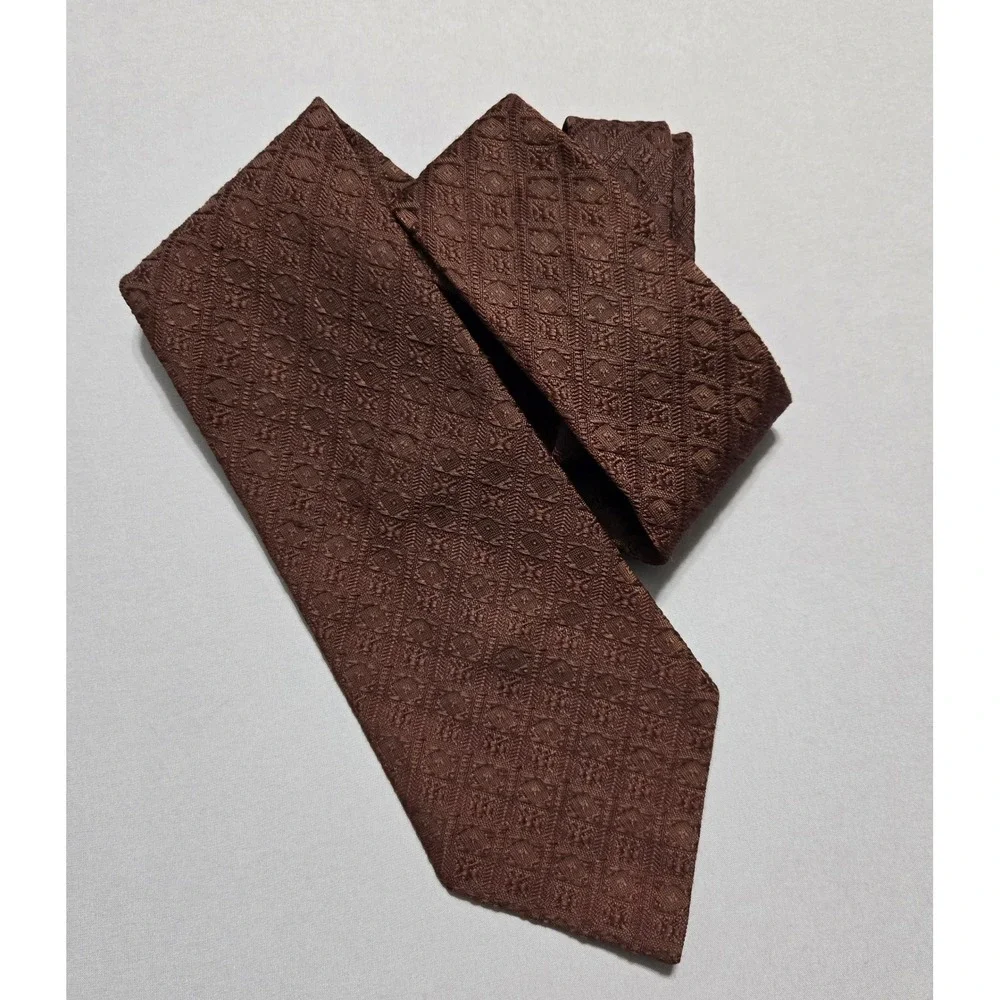 Golden Clasp Prince Comfort Necktie Monogram Logo Brown Textured 3.75x56